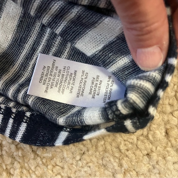 Workshop Republic Clothing Navy White Striped Off Shoulder Top Women XS - Picture 4 of 6